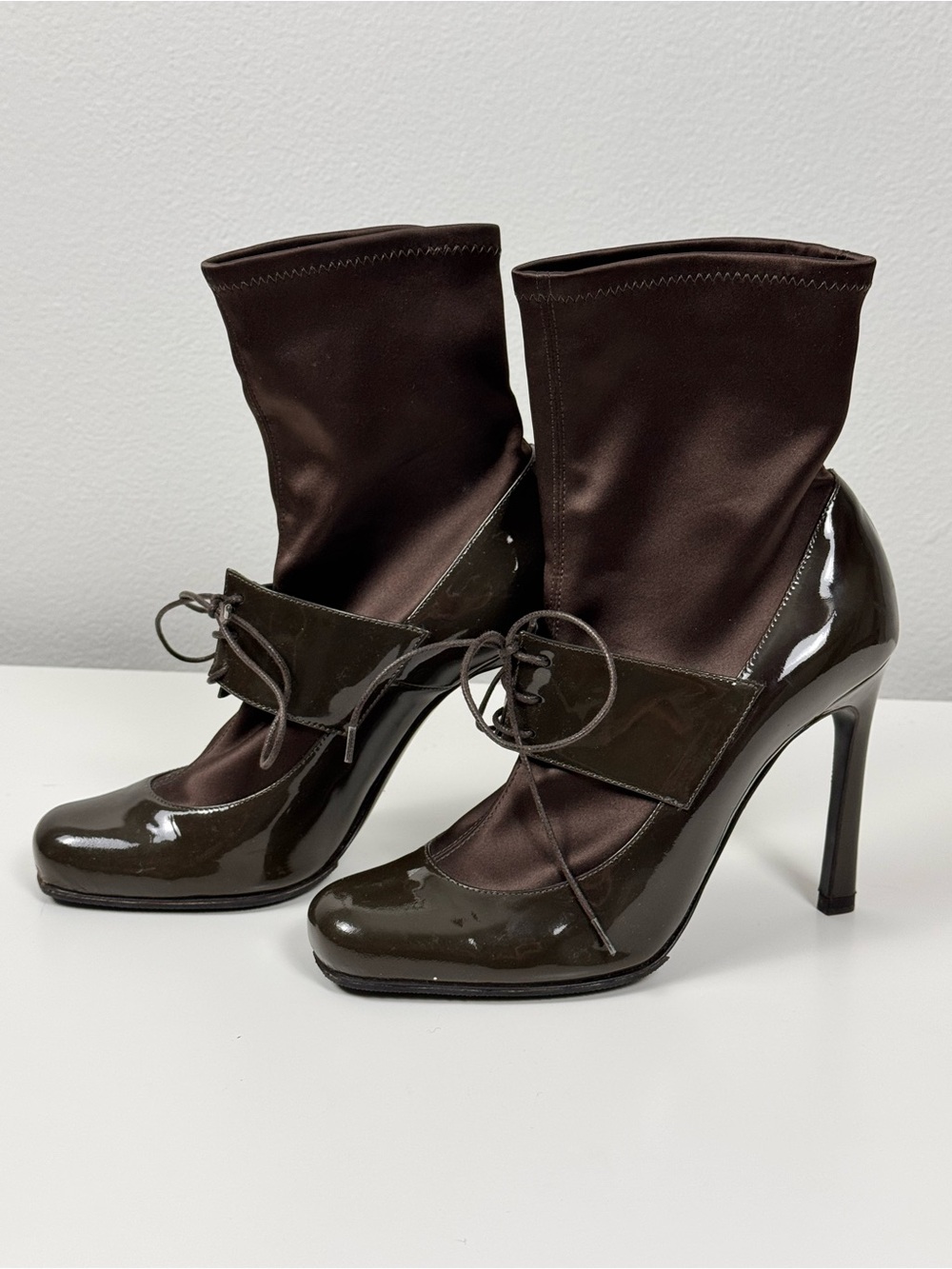 Emporio Armani Brown Patent Leather Lace Up Ankle Boots Heels Size 37 Italy